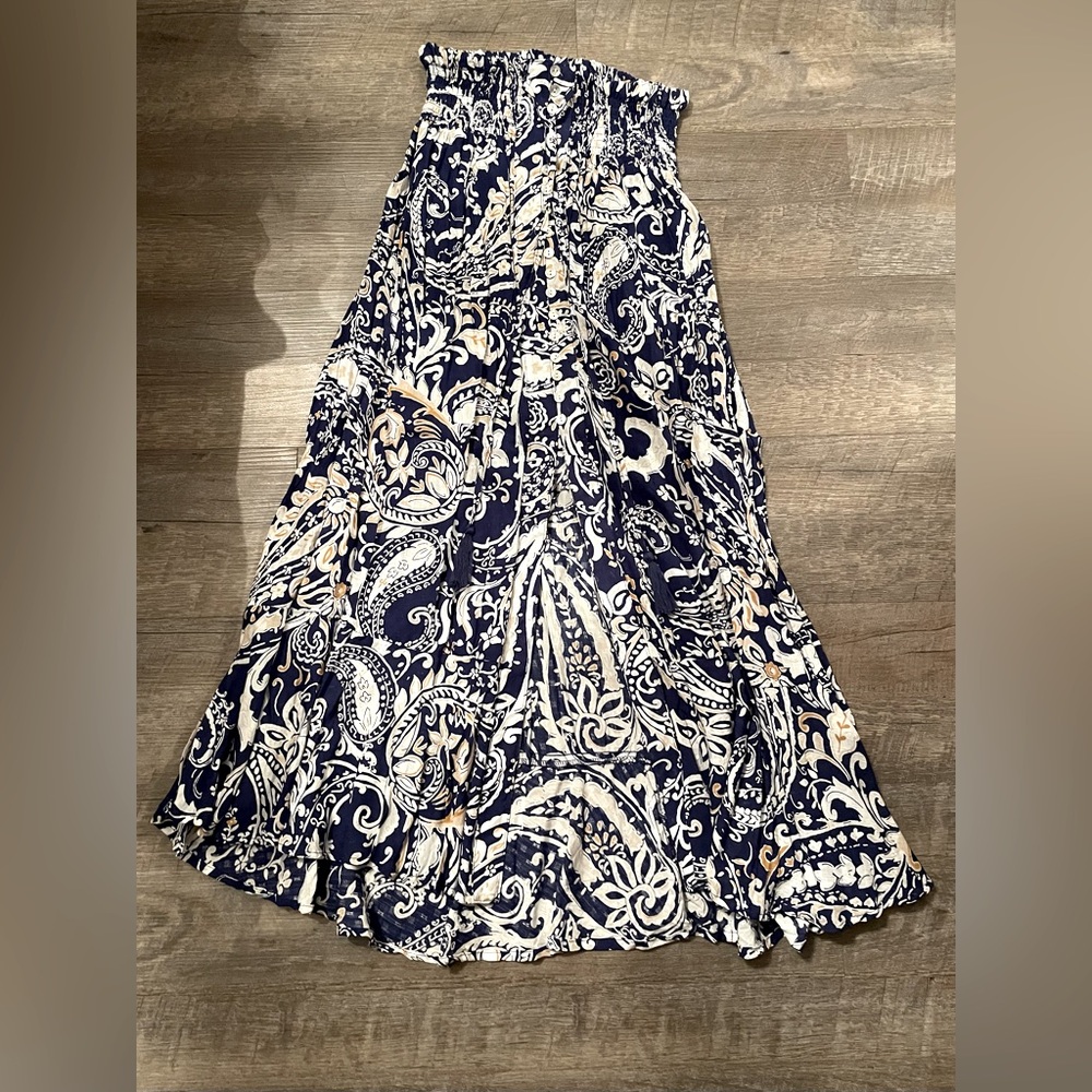 Nicole Miller New York Size L Women’s Floral Skirt w. Buttons and Tassels